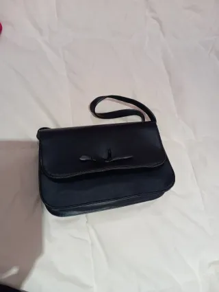 Conjunto: Chal, Sandalias y Bolso Azul