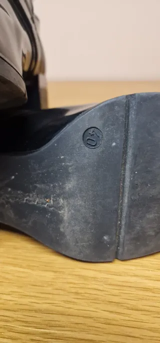 Botines negros con hebillas Piel- charol