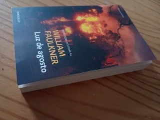 Luz de agosto / Light in August (Contemporanea)...