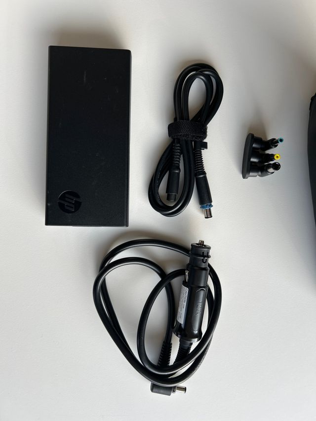 Caricabatterie HP con custodia