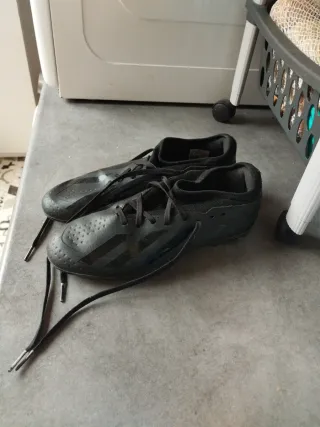 Botas de fútbol Adidas negrasTalla 37 y 1/3