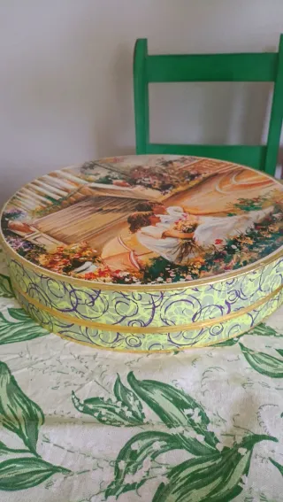 Caja decorativa vintage