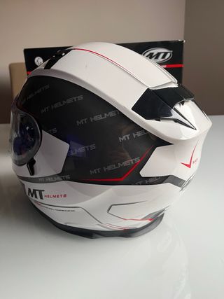 Casco MT Blade SV ECE R.22.05 DOT