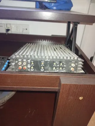 Amplificador 642377671