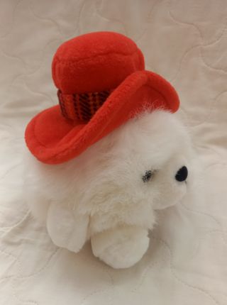 Orsetto bianco con cappello rosso
