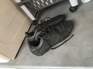 Botas de fútbol Adidas negras 37 y 1/3