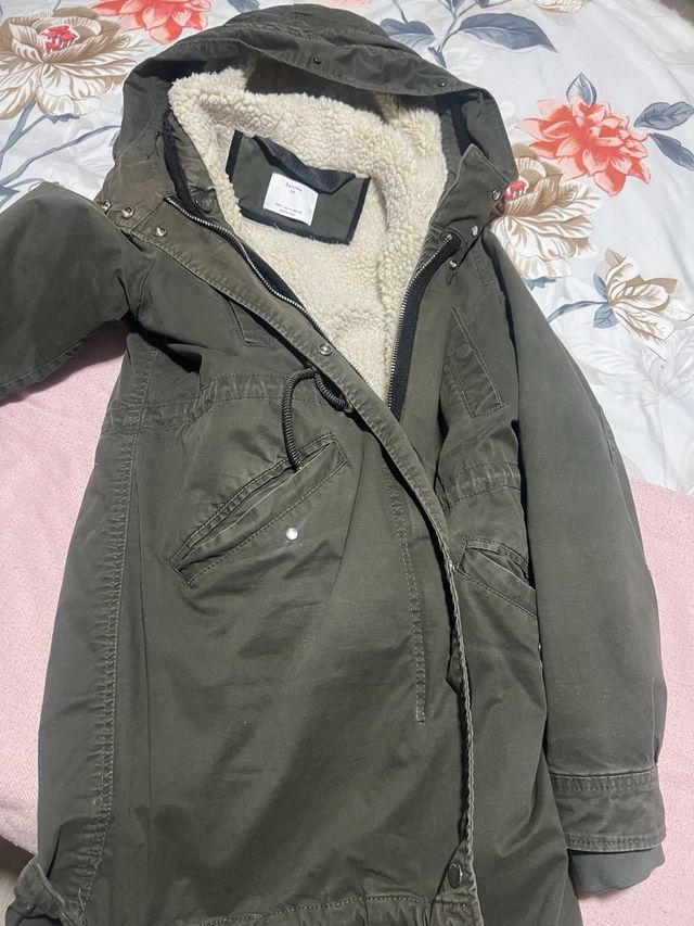 Abrigo verde Bershka forro polar