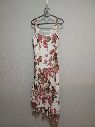 Vestido invitada boda estampado flores. Talla 40