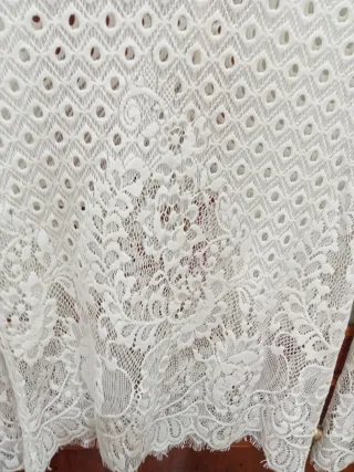 Blusa Stradivarius encaje blanca talla S