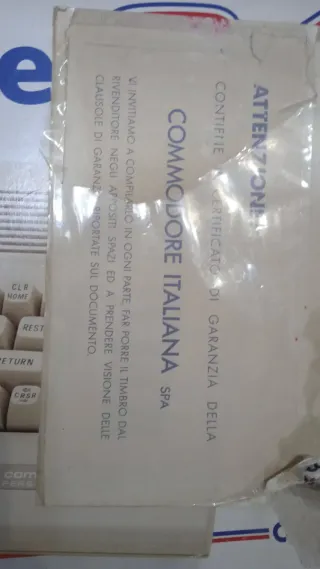 Commodore 64 Computer + Joystick e Cassette