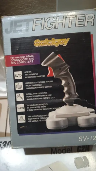 Commodore 64 Computer + Joystick e Cassette