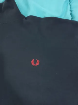 Jersey cuello alto Fred Perry azul