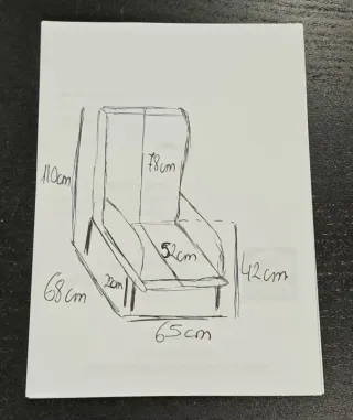 Sillón de tela gris