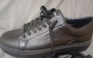 Zapatillas de cuero Calvin Klein negras