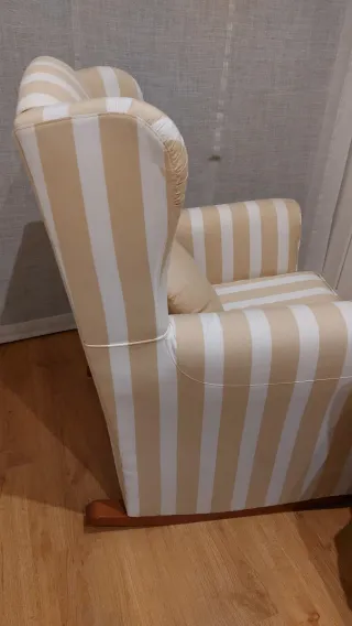 Sillón mecedora lactancia rayas