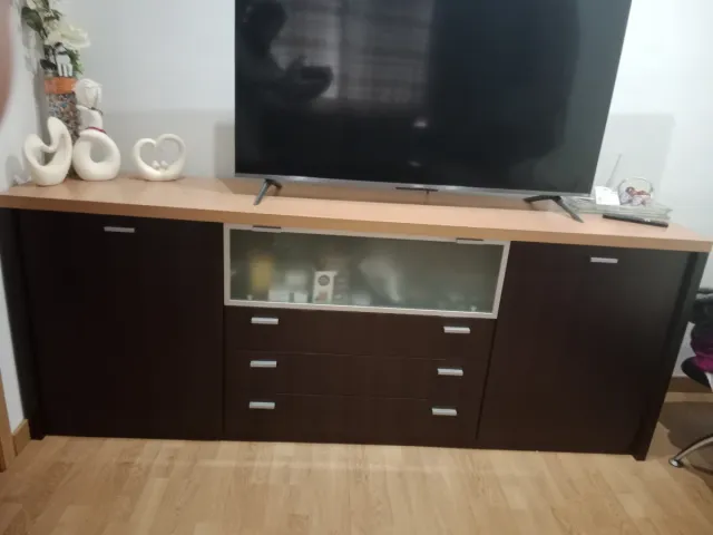 Mueble TV madera marrón