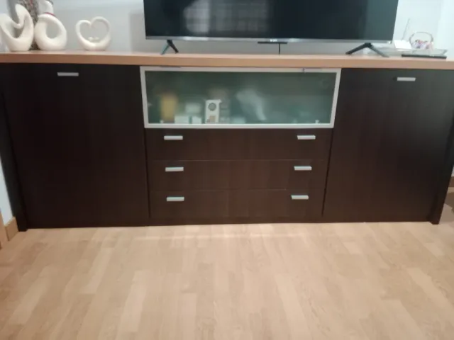Mueble TV madera marrón