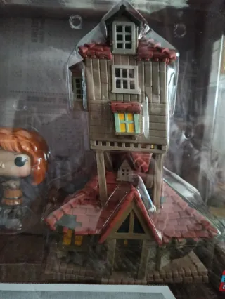 Funko Pop! The Burrow & Molly Weasley 16