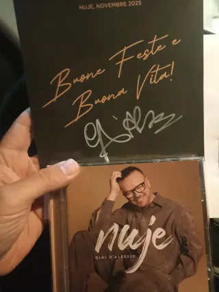 CD Gigi D'Alessio Nuje Autografato