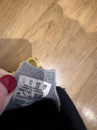 Botas de fútbol Puma niño negro/amarillo talla 28