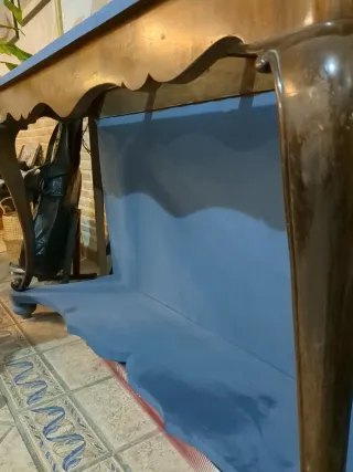 Mueble consola antiguo de madera.