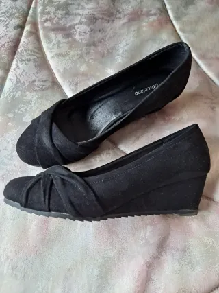 NUEVOS Zapatos de cuña 39