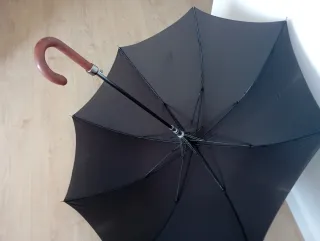 Paraguas marca VOGUE