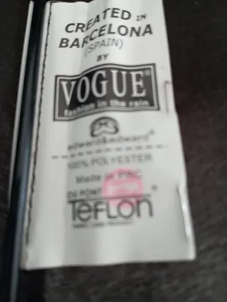 Paraguas marca VOGUE