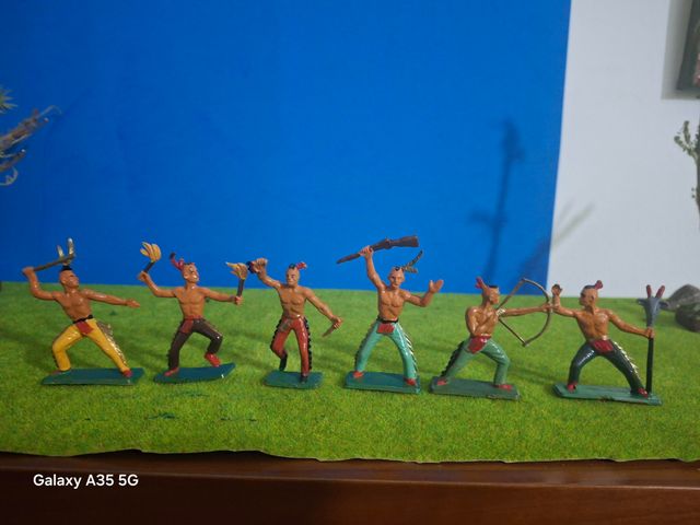 Soldati Indiani Starlux in Plastica (5cm)