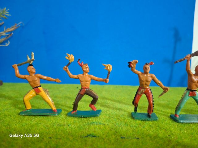 Soldati Indiani Starlux in Plastica (5cm)