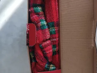 Mantella Suprema in coral scozzese