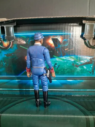 Star Wars Vintage Collection Bespin Guard Isdam