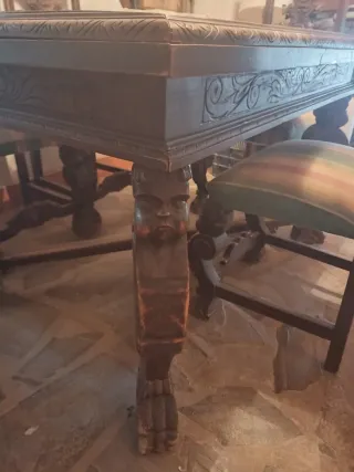 Mesa extensible 12 personas madera más 5 sillas