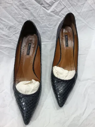 Zapatos Piel Tacón Massimo Dutti Negros.