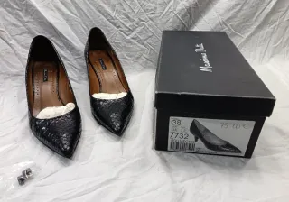 Zapatos Piel Tacón Massimo Dutti Negros.