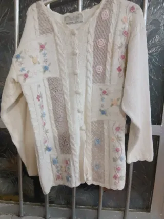 Rebeca de perlas mujer