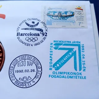 Ñ09X13C. Medalla y sellos Hungría Barcelona 92