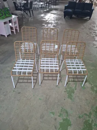 Conjunto Mesa y 6 Sillas Jardín