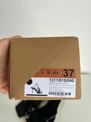 Sandalias Zara tacón bajo tiras negras T.37