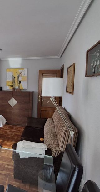 Sofá 2 plazas tela y madera