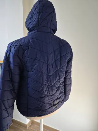 Chaqueta Eddie Bauer impermeable azul y turquesa