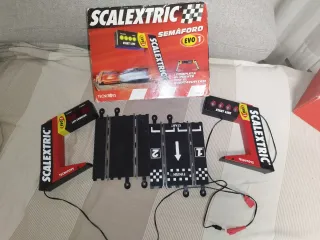 Scalextric Semáforo y Cuentavueltas EVO 1
