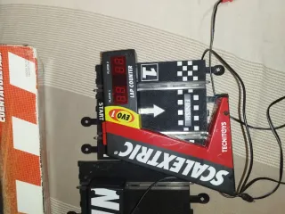 Scalextric Semáforo y Cuentavueltas EVO 1