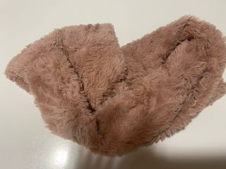 Conjunto cuello y guantes rosa