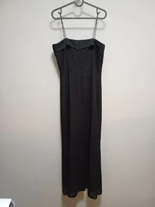 Vestido fiesta negro estampado relieve