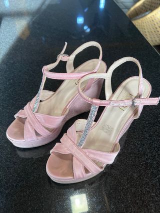 Zapatos cuña fiesta Lodi rosa y plata