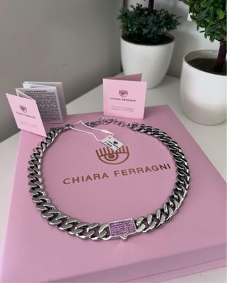 Collana Chiara Ferragni con ciondolo a forma di fu