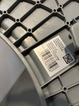 Trona Hauck madera oscura