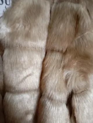 Chaqueta efecto piel torera beige