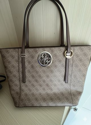 Bolso Guess Beige y Marrón